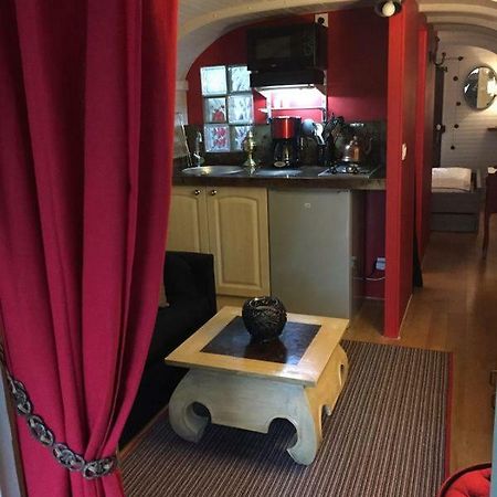Roulotte - Le Domaine Des Ecrevisses Hotell Saint-Florent-sur-Cher Eksteriør bilde